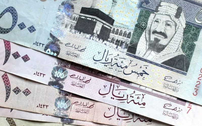 سعر الريال في السوق السوداء